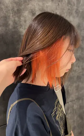 セミロング カラー あんどう ゆうかのヘアスタイル