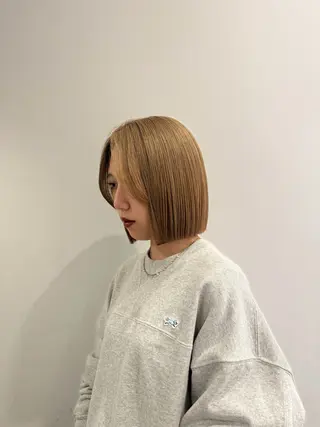 ショート ベージュカラー/長岡 レイヤーカット/コウのヘアスタイル