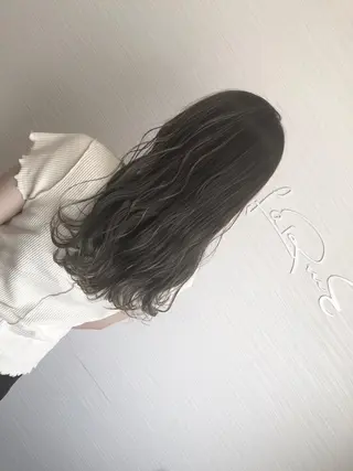 ロング カラー LaRmE Ayumi.のヘアスタイル