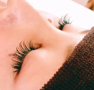 ヘアアレンジ ネイル マツエク・マツパ プライベートサロン Be&【ビアンド】のマツエク・マツパデザイン