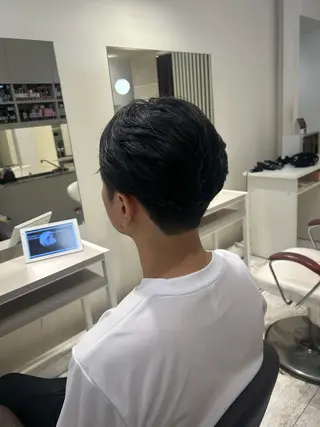 メンズ Earth市ヶ谷店所属・艶カラー特化美容師 ✂️✨️REIA✨️のヘアスタイル