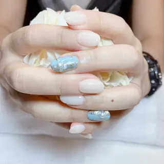 ネイル 綱島 佳恵のネイルデザイン