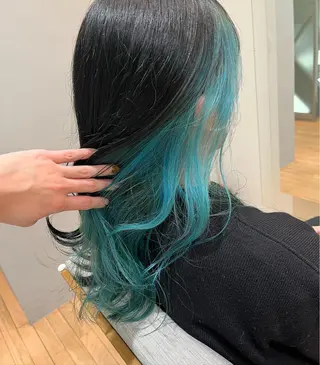 カラー 村松 萌のヘアスタイル