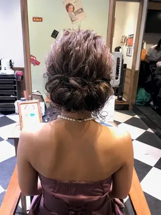 セミロング ヘアアレンジ ココバイファニック 関内のヘアスタイル