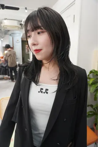 ミディアム カラー レイヤー／似合わせ TAKUYAのヘアスタイル