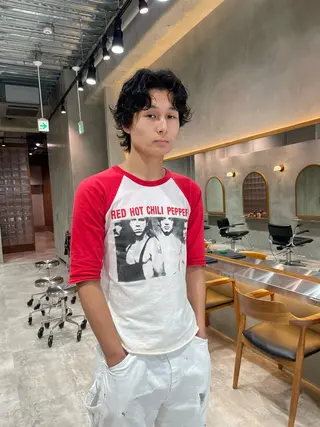 ショート パーマ メンズ 渡邉 和喜のヘアスタイル