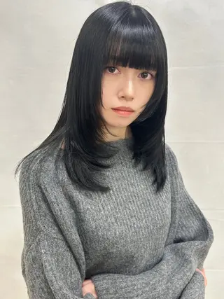 セミロング ツヤハイトーン/ レイヤー💫mayuのヘアスタイル