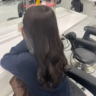 ロング 🫧うる艶トレンド 🫧透明感カラーのヘアスタイル