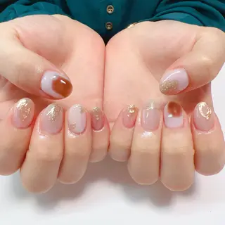 ネイル YUYI.nail salon所属・Mi Naのネイルデザイン