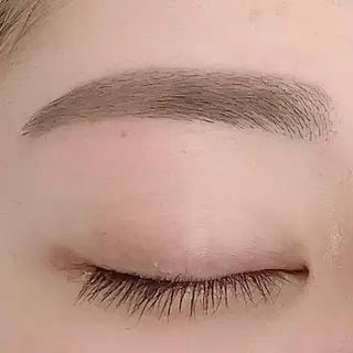 アイブロウ BellFlower Aki(眉・まつげ)のマツエク・マツパデザイン