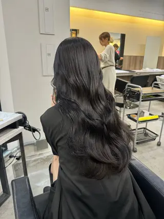 ロング カラー 韓国ヘア🇰🇷 YUKINAのヘアスタイル