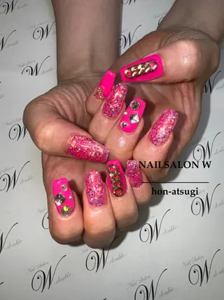 ミディアム ネイルサロン ダブルのネイルデザイン