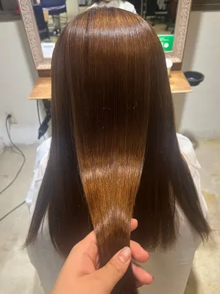 ロング まみ/暖色カラー /デザインカラーのヘアスタイル