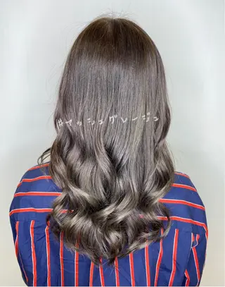 ロング カラー ヘアアレンジ HAIRSALONLOOP所属・川上 麻梨阿のヘアスタイル