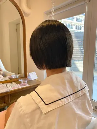ショート 山﨑 まなかのヘアスタイル