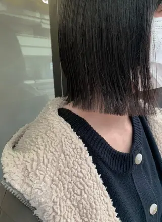 ショート カラー ヨシナガマユ🦕 髪質改善艶カラーのヘアスタイル