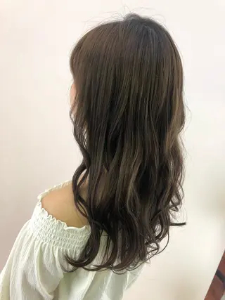 カラー 茅ヶ崎/ハイライト/ ハイトーン/関口実華のヘアスタイル
