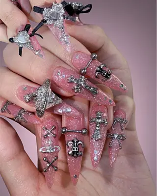 ネイル Lina Nail Salon所属・Lyna Nailのネイルデザイン