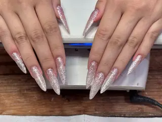 ネイル Zina 豊洲3号店所属・Zina rinaのネイルデザイン