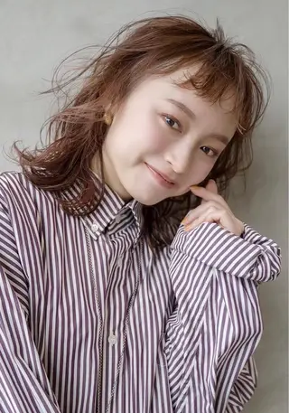 ミディアム カラー MISAKI🪐 縮毛矯正のヘアスタイル