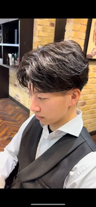 ショート カラー モナン新宿所属・メンズ特化 新宿 佐々木 優のヘアスタイル