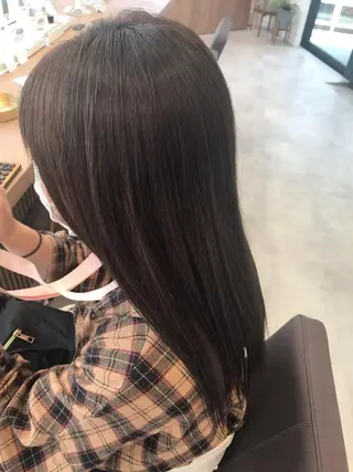ロング カラー 木野田 萌のヘアスタイル