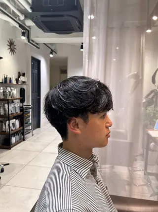 パーマ メンズ 保坂 駿太郎のヘアスタイル