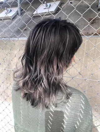 ミディアム 圧倒的美髪ストレート ツダケイタロウのヘアスタイル