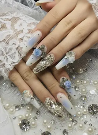 ネイル 24時間営業 UNABOMBAのネイルデザイン