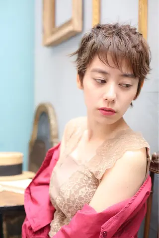 ショート 石渡このみ 🍊レイヤーカットのヘアスタイル