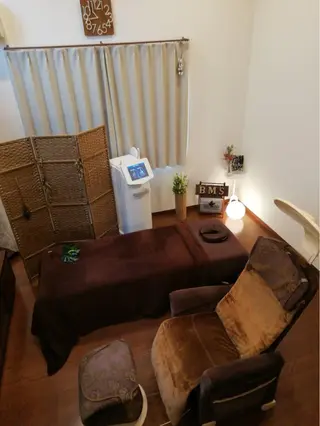 【肩こり】【腰痛】癒しのボディメンテサロンBMS金沢所属・野村 千代美のエステ・リラクイメージ