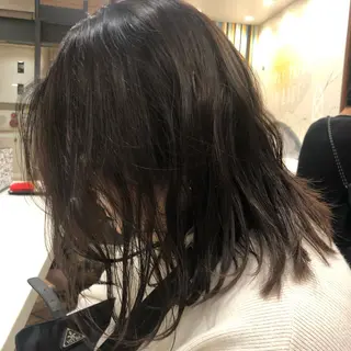 ミディアム カラー モリオフロムロンドン池袋店所属・冨永 さやかのヘアスタイル
