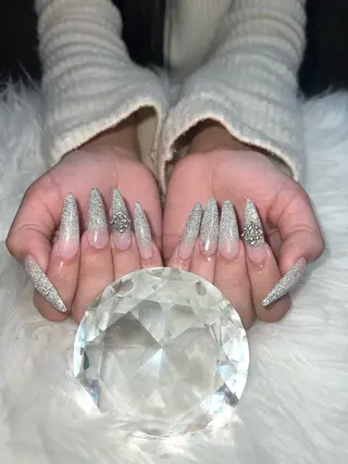 ネイル 井尻 紗菜のネイルデザイン