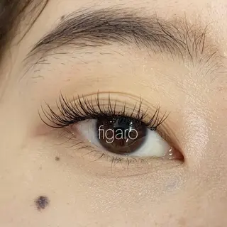 マツエク・マツパ Fumina .のネイルデザイン