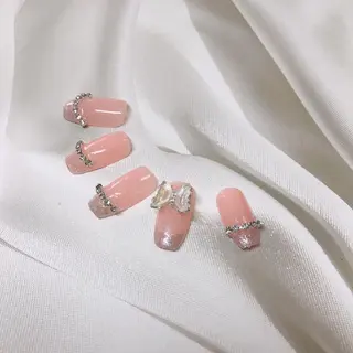 ネイル 結城 怜菜のネイルデザイン