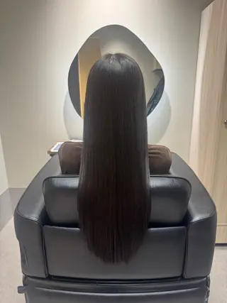 ロング NAVY 橋本心 縮毛矯正のヘアスタイル