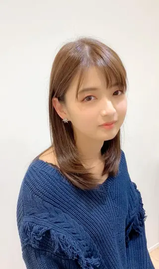 セミロング カラー 白髪ぼかしハイライト 💫ミネ ヒロシのヘアスタイル