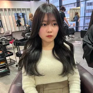 ロング カラー 韓国ヘア/ベージュ カラー🤍yukaのヘアスタイル