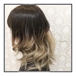 カラー ササキ トモシのヘアスタイル