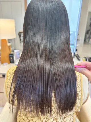 ロング ガレリア  名駅オーキッドGビル店所属・名駅／艶髪ストレート ／ヘッドスパ／伴怜奈のヘアスタイル