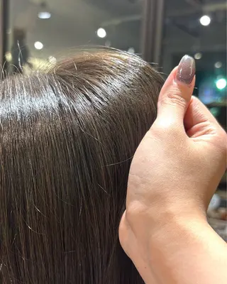 ミディアム カラー 小木曽 里華のヘアスタイル