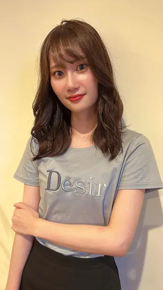 ロング カラー 小島 千夏のヘアスタイル