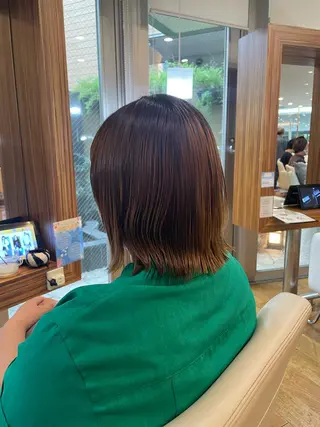 ミディアム 本多 美羽のヘアスタイル