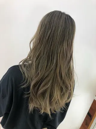 カラー 茅ヶ崎/ハイライト/ ハイトーン/関口実華のヘアスタイル