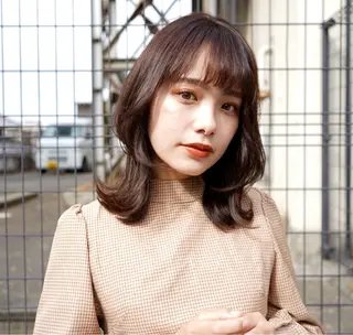 ミディアム カラー やりすぎないパーマ ニュアンスパーマのヘアスタイル