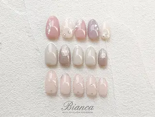 ネイル Bianca Nishikataの眉毛・アイブロウイメージ