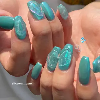 ネイル 𝓇𝒶𝓃𝒶𝓃 𝓃𝒶𝒾𝓁のネイルデザイン