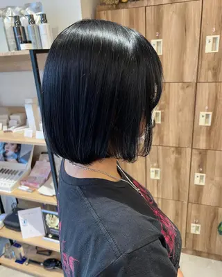 ショート カラー Oasisgarden所属・レイヤー/ブリーチ MOMOのヘアスタイル