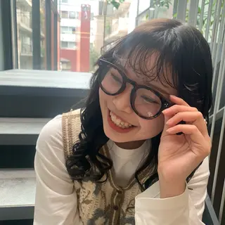 ミディアム パーマ ボブ/プツッとボブ/ 暖色カラー/モエのヘアスタイル