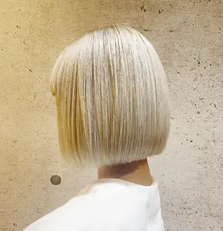 ショート カラー 久保 敏之のヘアスタイル